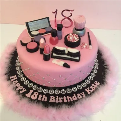 Make Up set  Cake