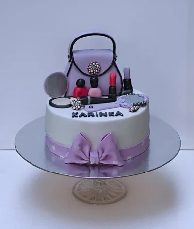 Make Up with bag  Cake