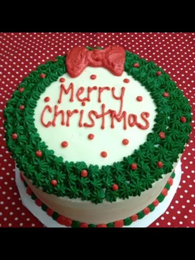 Wreath Creamy Cake
